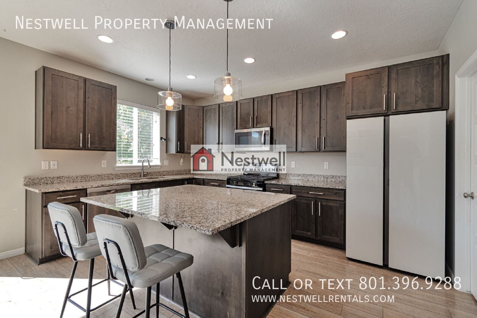 Midvale House: 815 W Kenzie Way