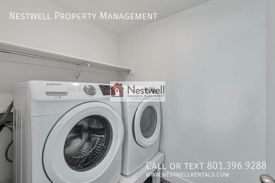 Vineyard House: 367 N 410 E