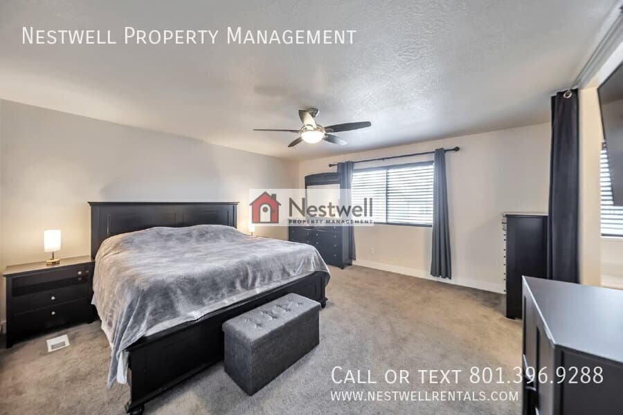 Herriman House: 12077 S Window Arch Ln