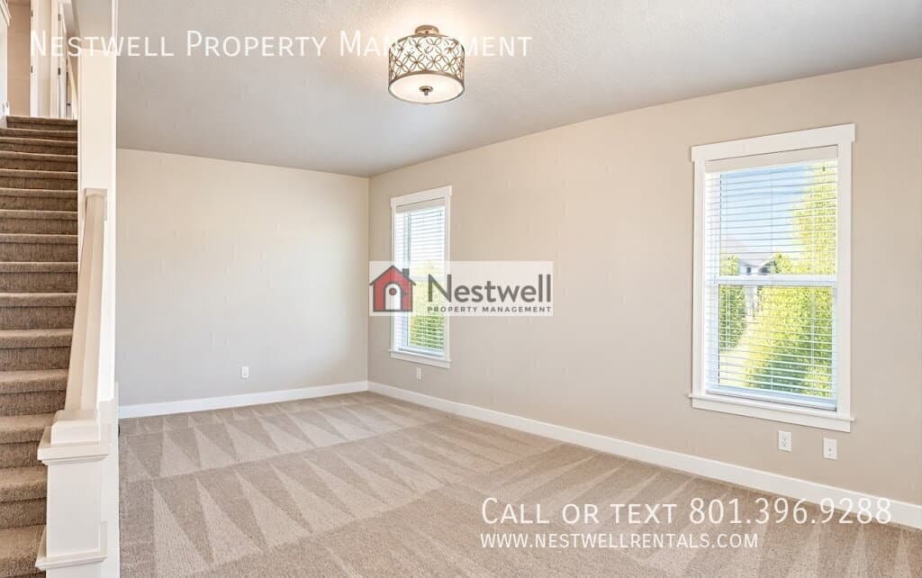 South Jordan House: 4966 W Kitsap Way