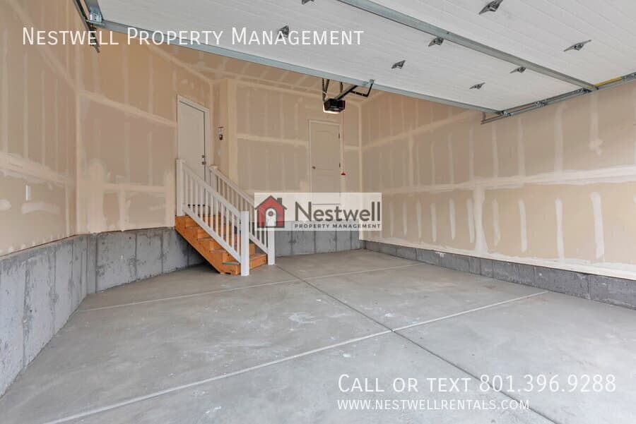 Lehi Townhome: 3894 W 1650 N