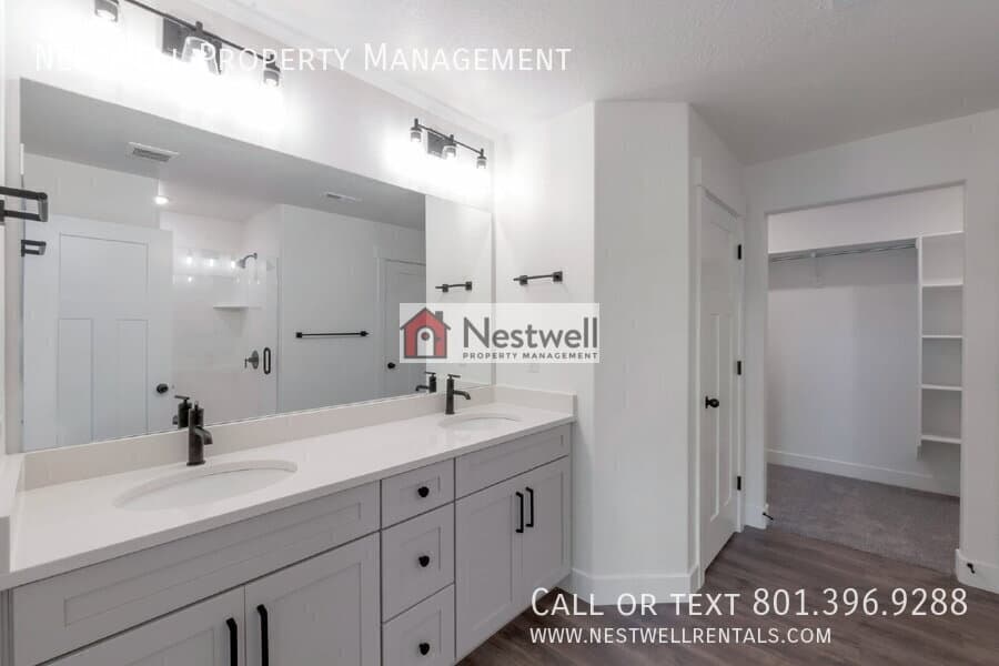Saratoga Springs Townhome: 883 N Portman Way