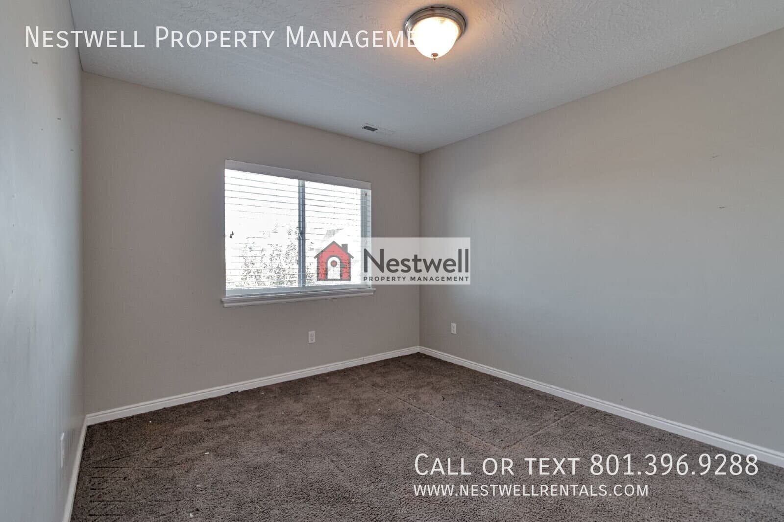 Midvale House: 815 W Kenzie Way
