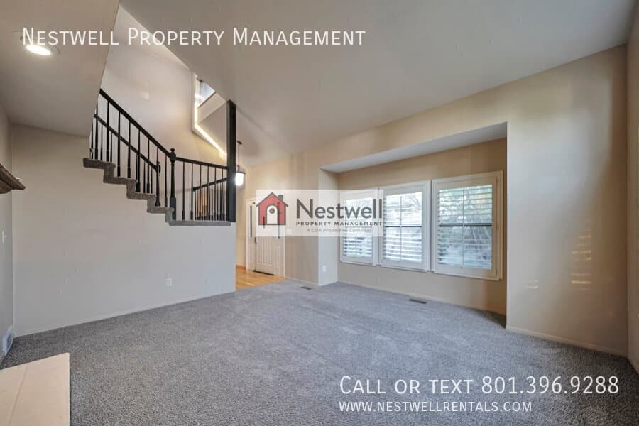 Sandy House: 3252 E Bell Canyon Rd