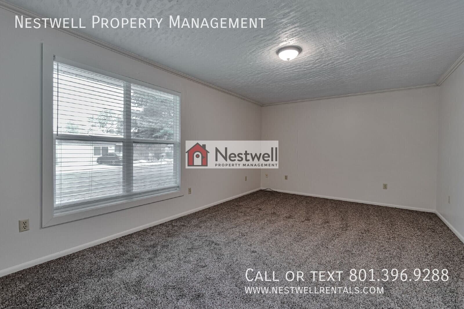 Sandy House: 660 E 9950 S