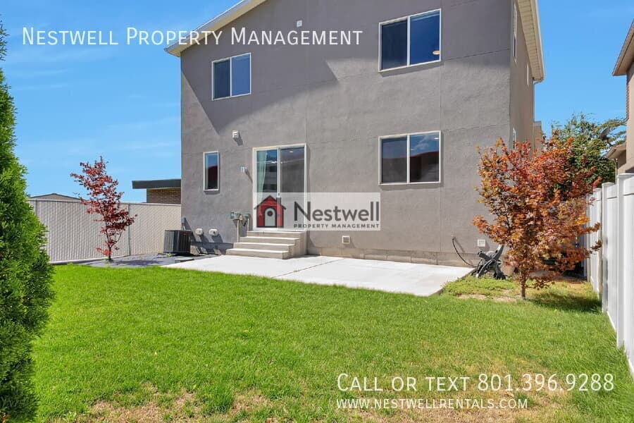 Vineyard House: 506 N 290 E