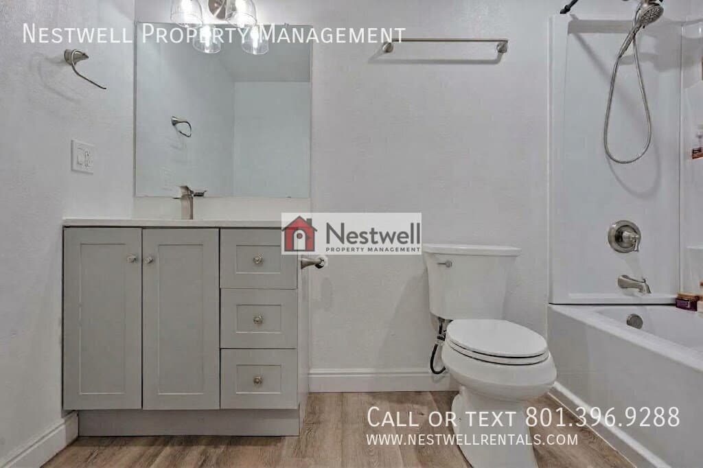 Herriman House: 4463 W Thorley Dr