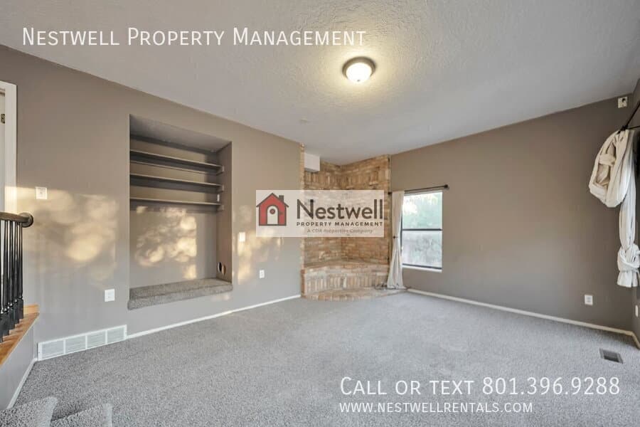 Sandy House: 3252 E Bell Canyon Rd