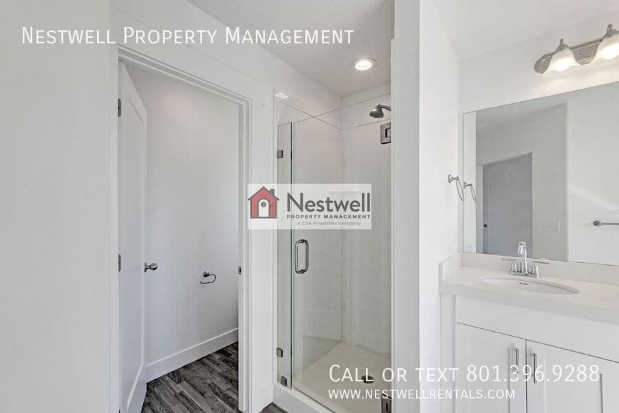Vineyard House: 367 N 410 E