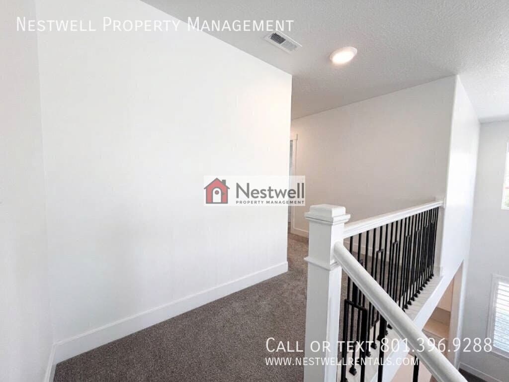 Herriman Townhome: 4604 W Wilson Peak Ln