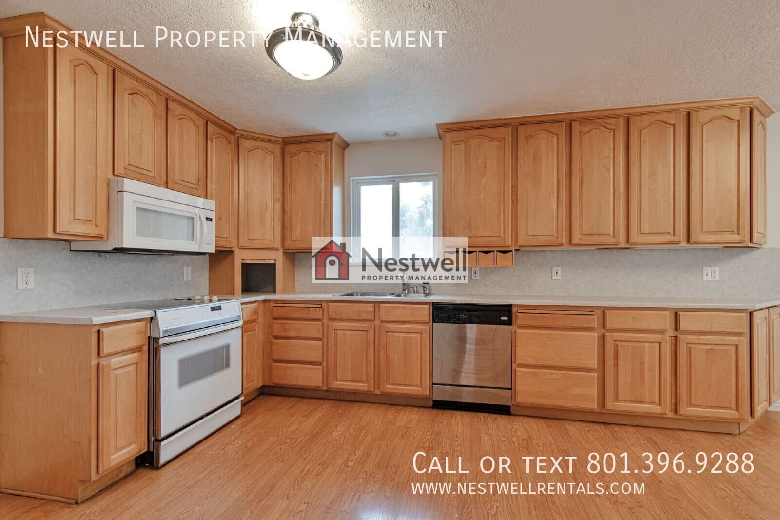 Sandy House: 660 E 9950 S