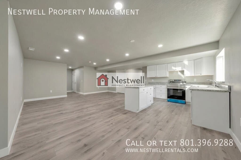 Magna Apartment: 7779 W Conger Rd