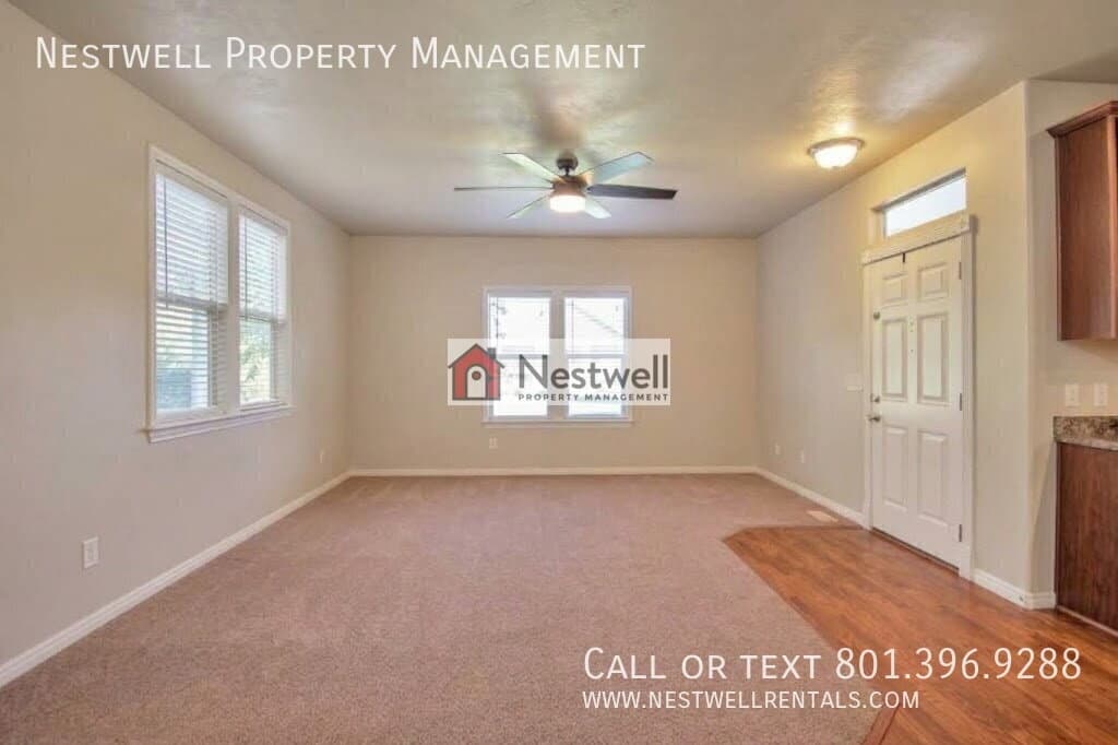 South Jordan House: 11607 S Grandville Ave