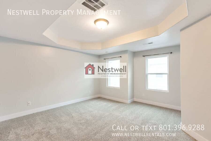 Riverton Townhome: 1811 W Torlundy Dr