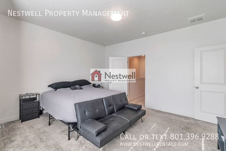 Riverton Townhome: 15538 S Democracy Dr