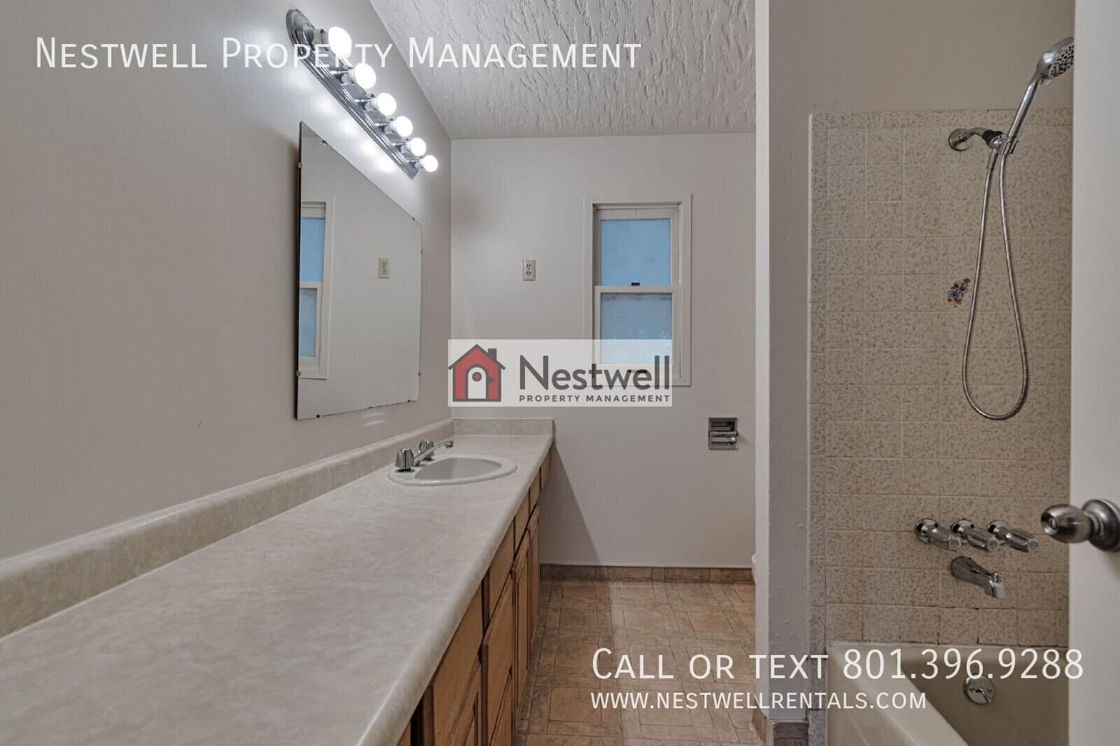 Sandy House: 660 E 9950 S