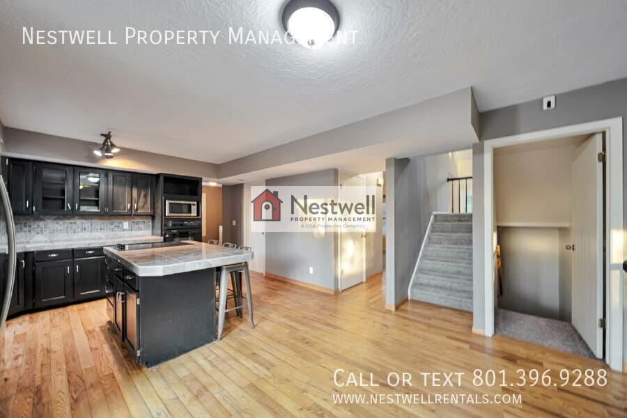Sandy House: 3252 E Bell Canyon Rd