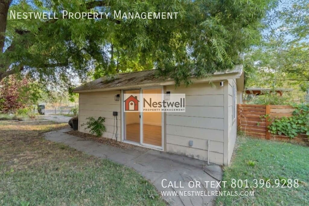 Salt Lake City House: 1149 W Pacific Ave