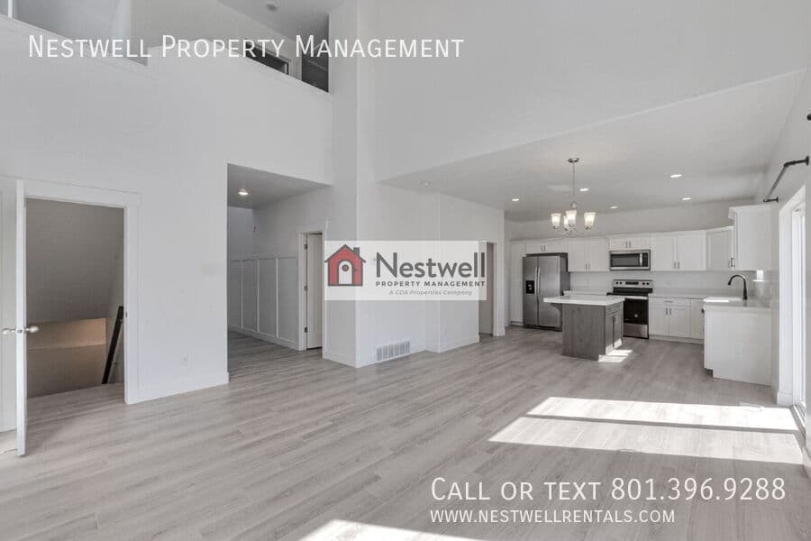 Vineyard House: 367 N 410 E