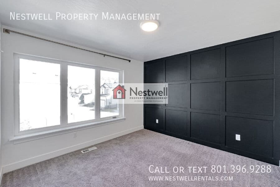 Vineyard House: 367 N 410 E