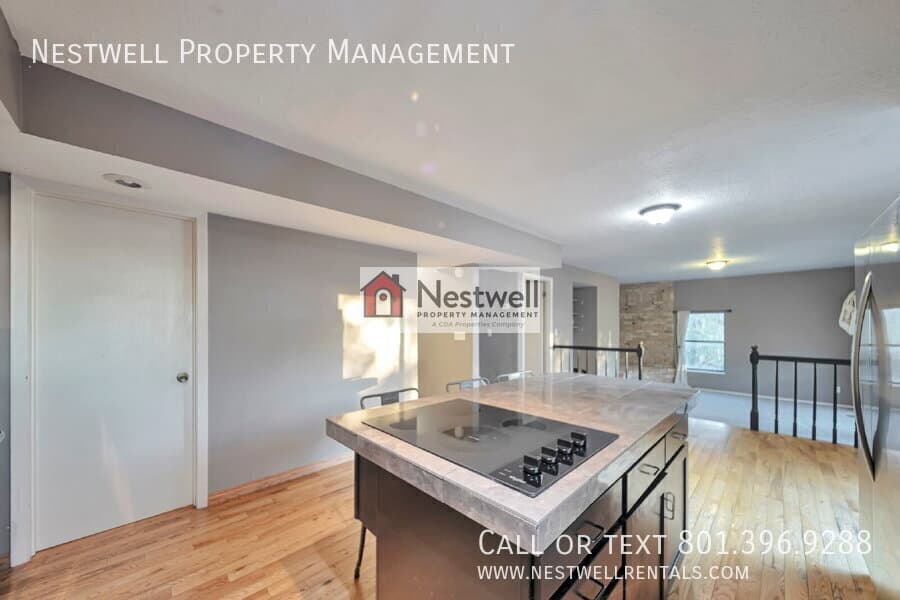 Sandy House: 3252 E Bell Canyon Rd