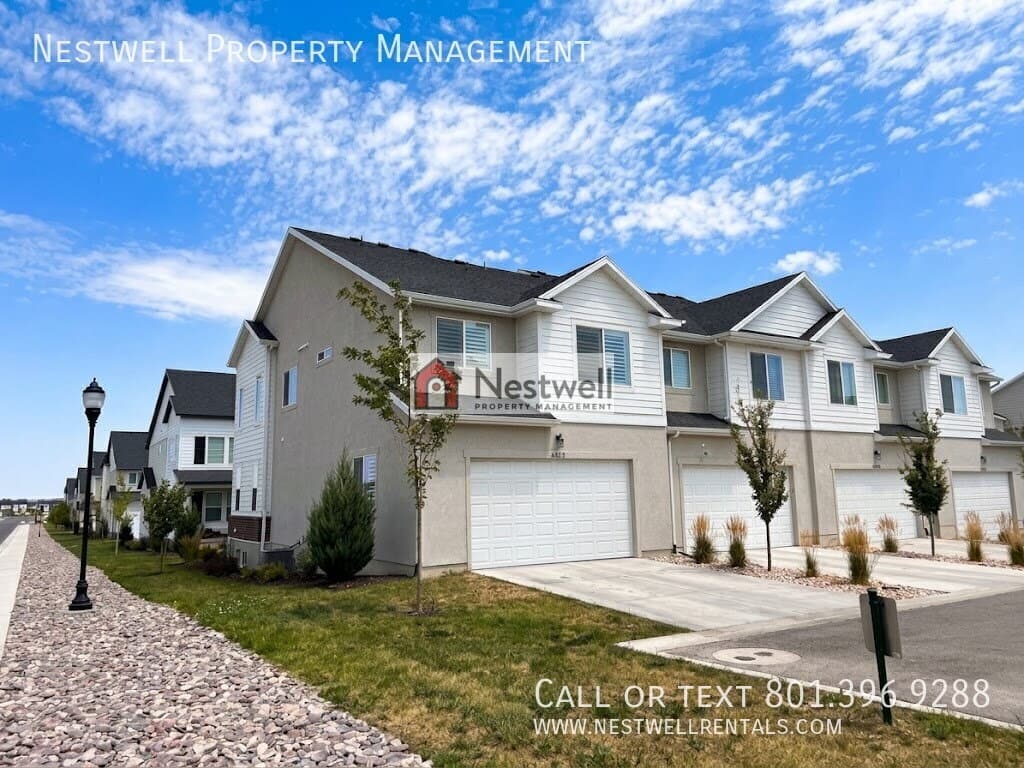 Herriman Townhome: 4604 W Wilson Peak Ln