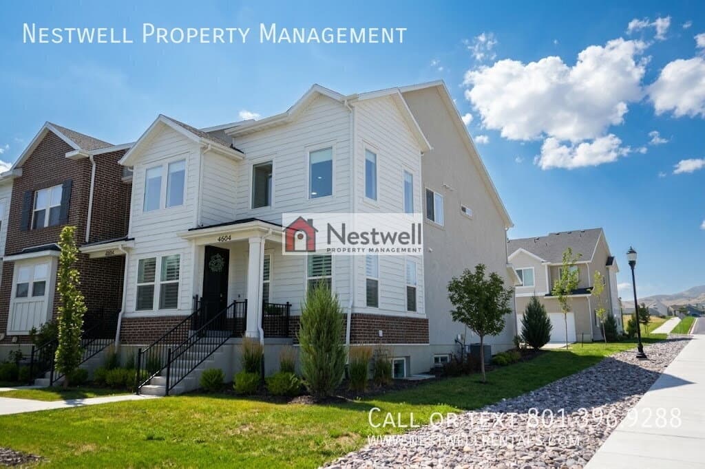 Herriman Townhome: 4604 W Wilson Peak Ln