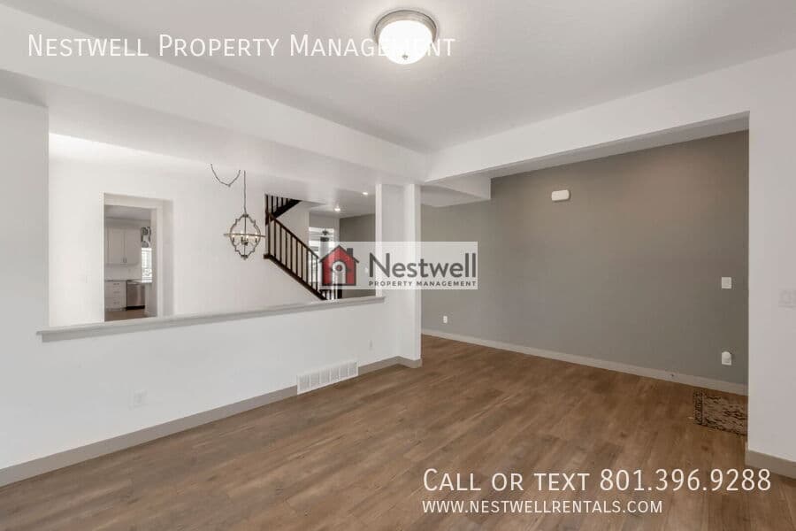 Saratoga Springs House: 231 S Buckhorn Bath Ave