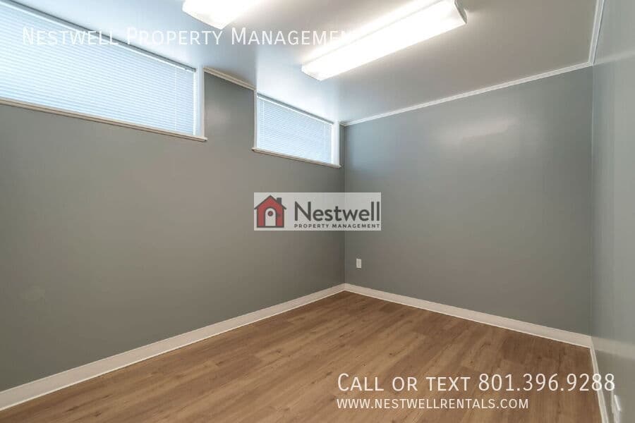 Salt Lake City Sublease or Student Contract: 2002 Smart Locker