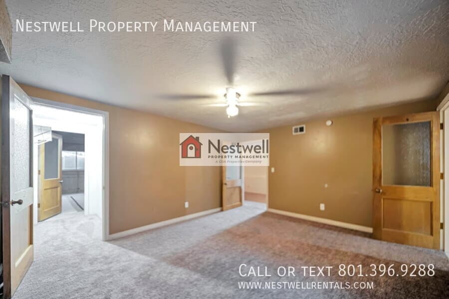 Sandy House: 3252 E Bell Canyon Rd