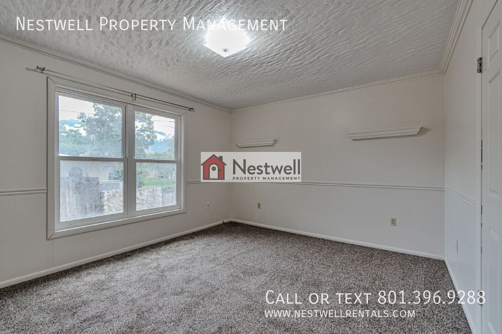 Sandy House: 660 E 9950 S