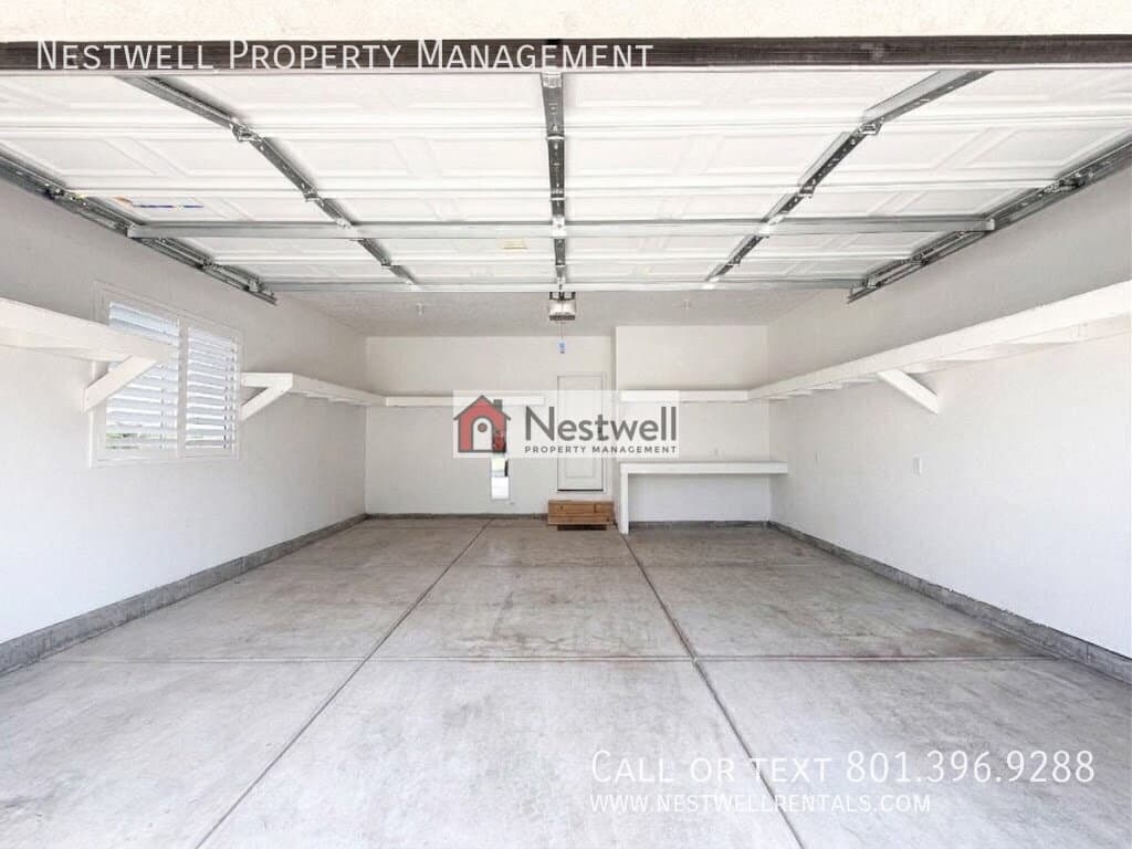 Herriman Townhome: 4604 W Wilson Peak Ln