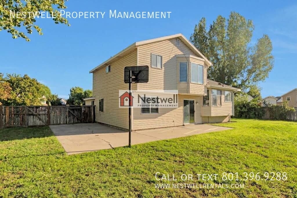 Provo House: 318 S 1740 W