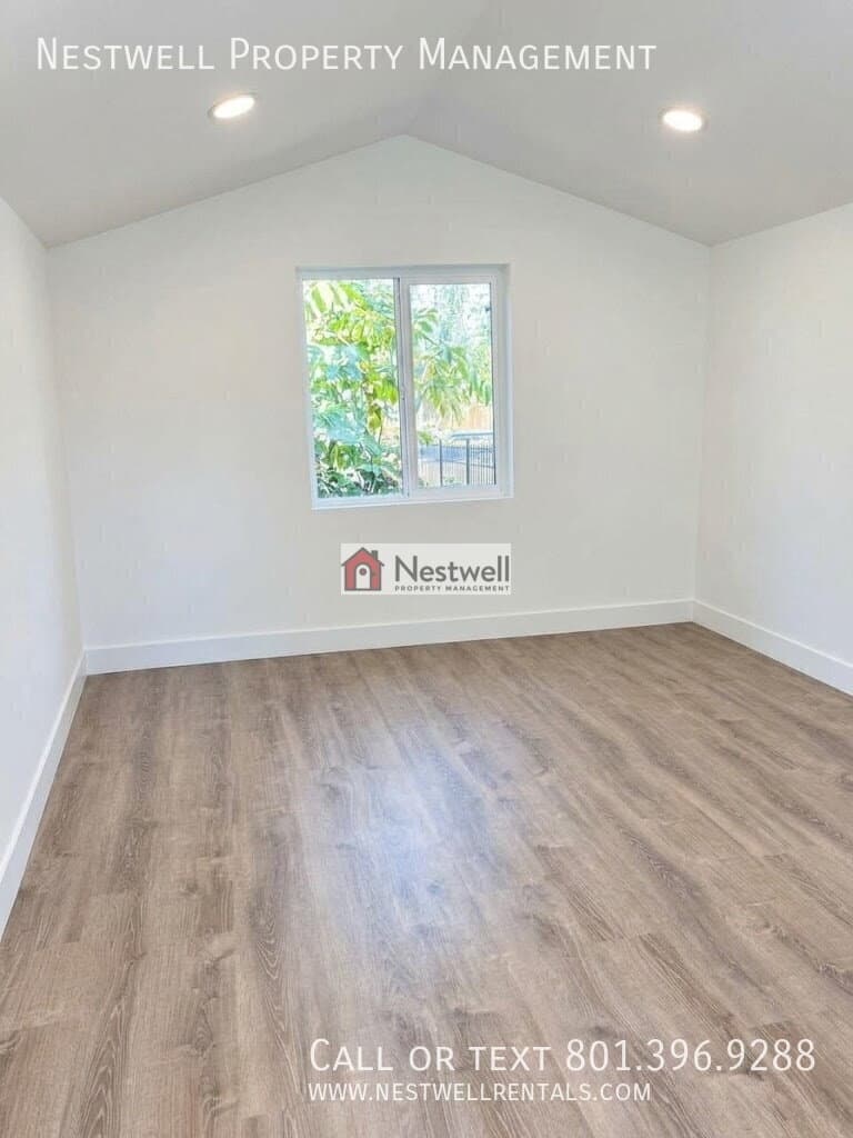 Salt Lake City House: 1149 W Pacific Ave