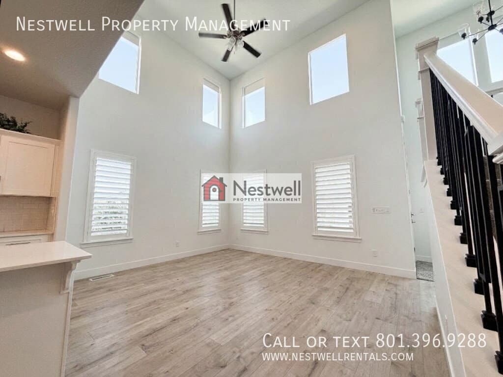 Herriman Townhome: 4604 W Wilson Peak Ln