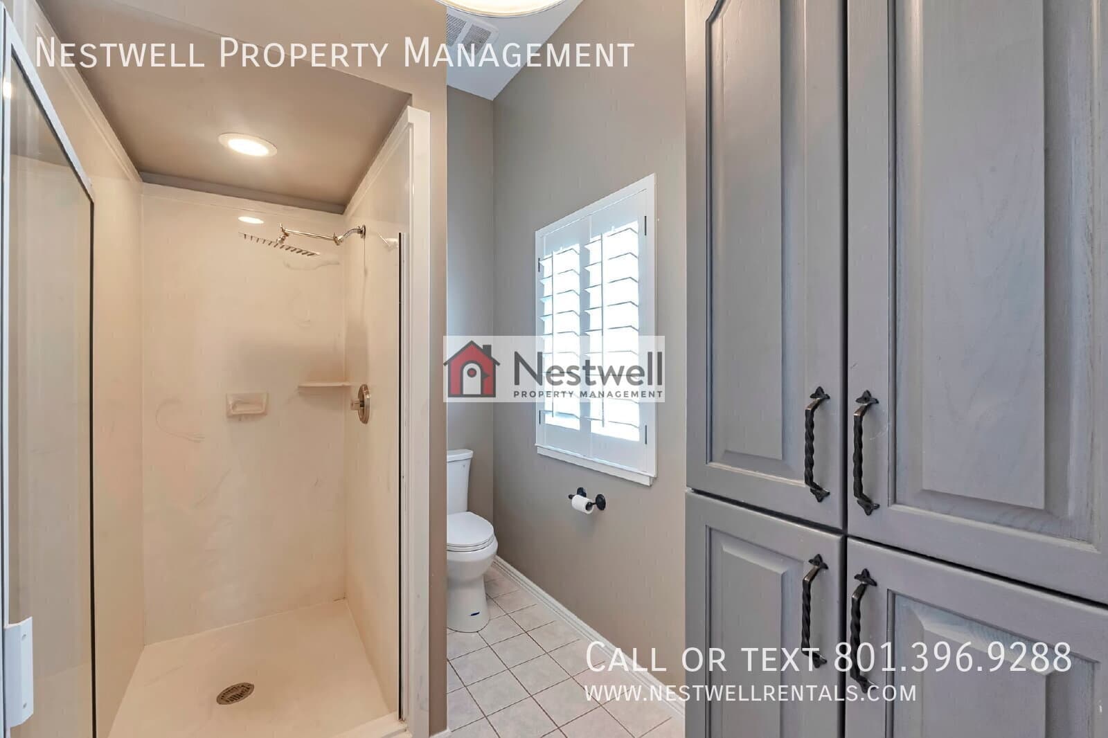 Alpine House: 713 S Cumberland Ct