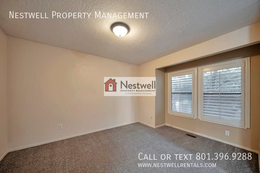 Sandy House: 3252 E Bell Canyon Rd