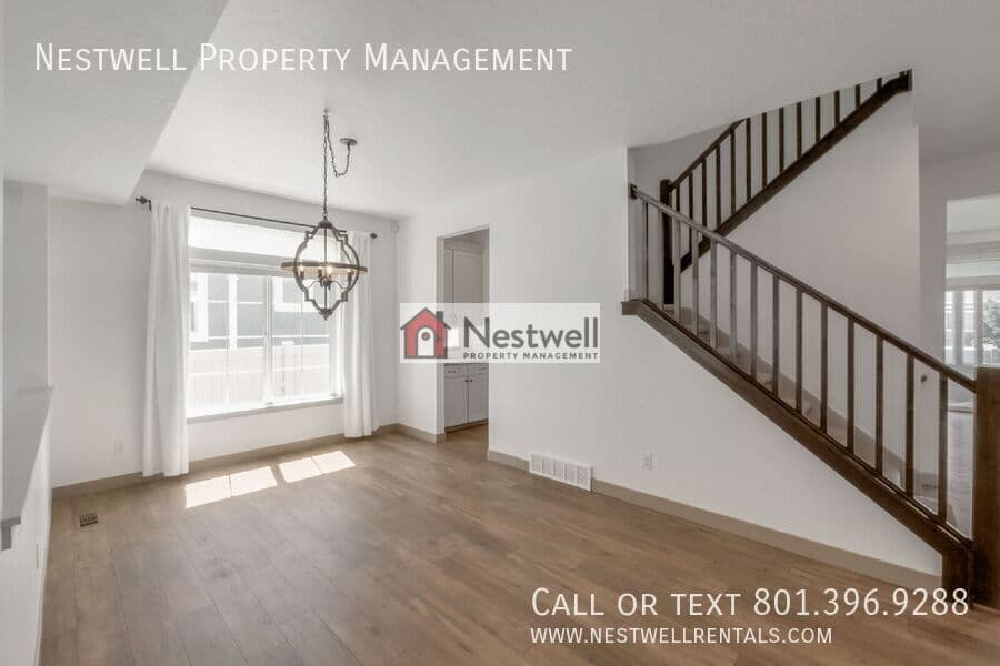 Saratoga Springs House: 231 S Buckhorn Bath Ave