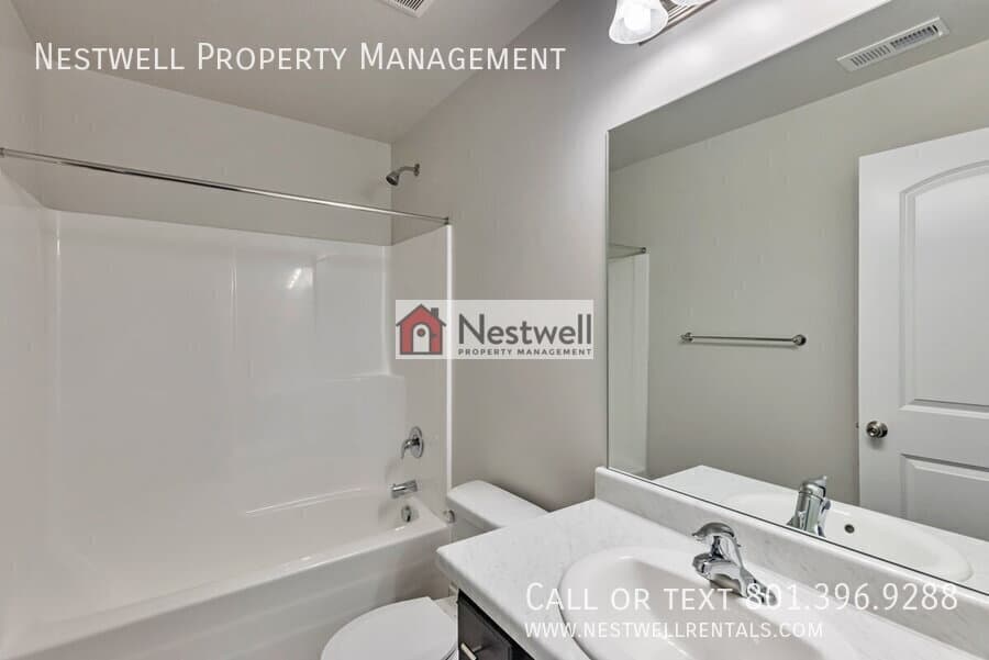 Lehi Townhome: 3894 W 1650 N
