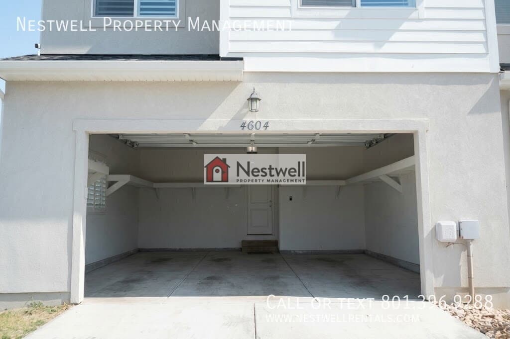 Herriman Townhome: 4604 W Wilson Peak Ln