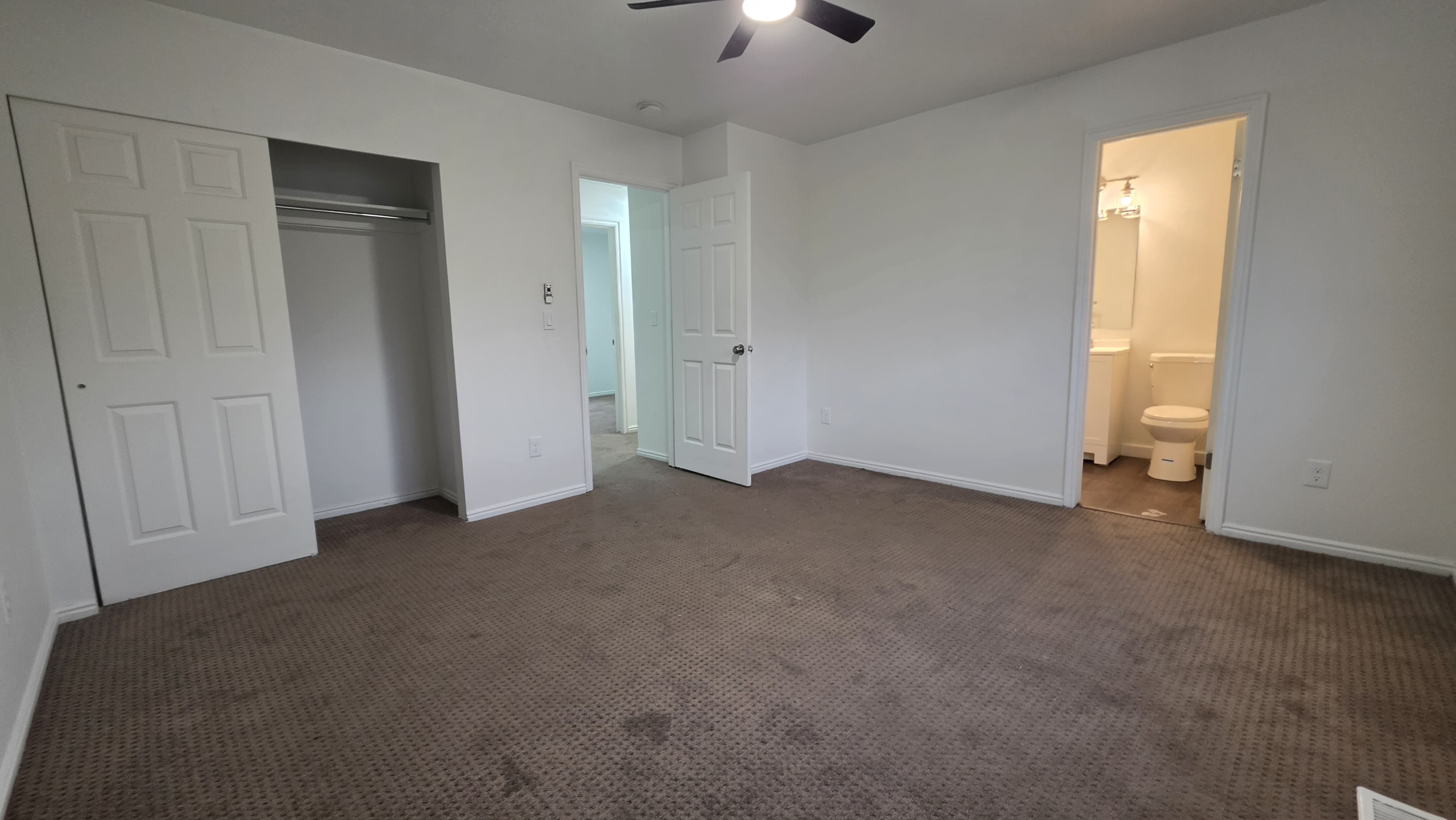 West Jordan House: 7719 S Ash Briar Ln