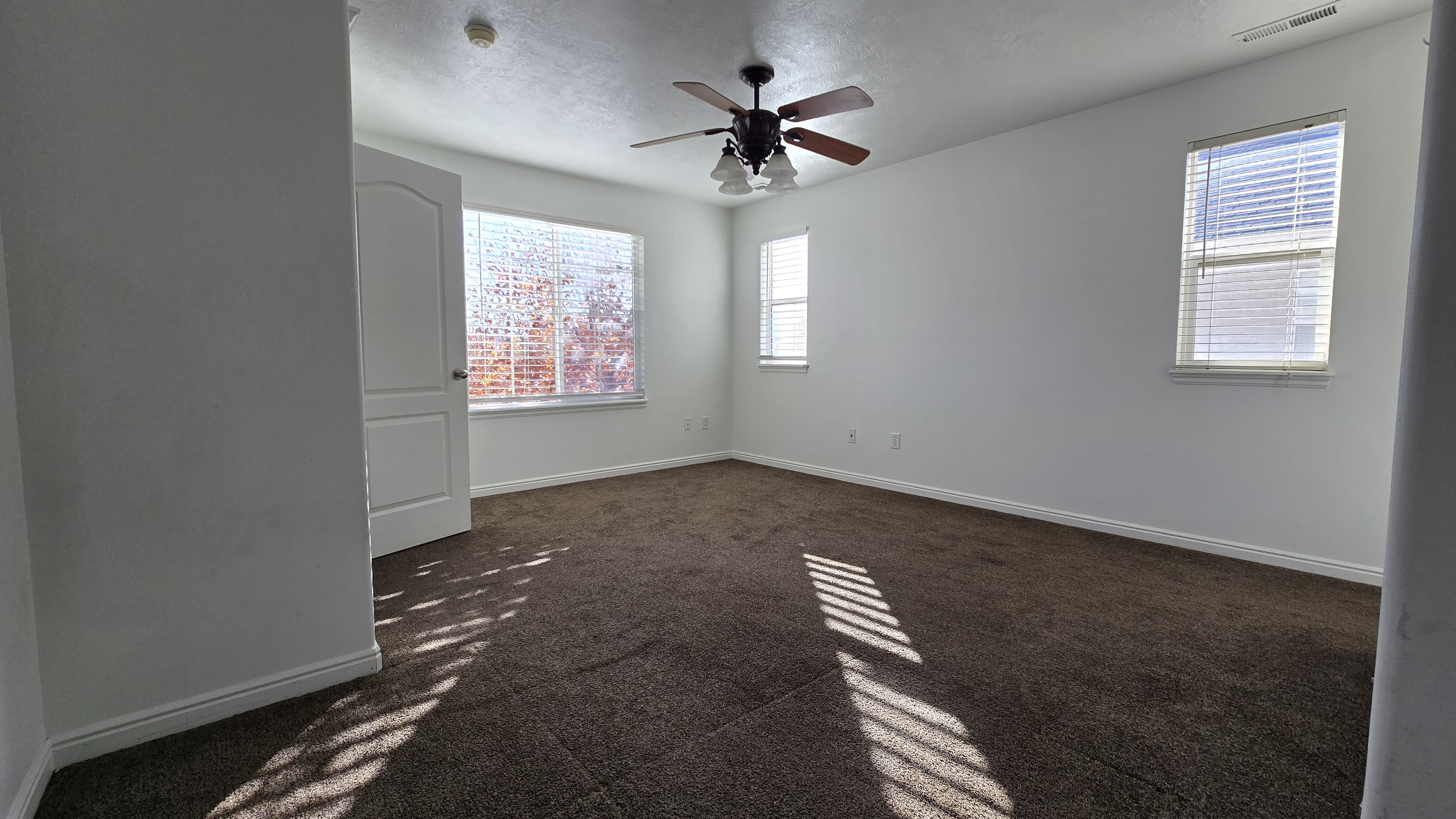 West Jordan House: 6792 W Callery Ln