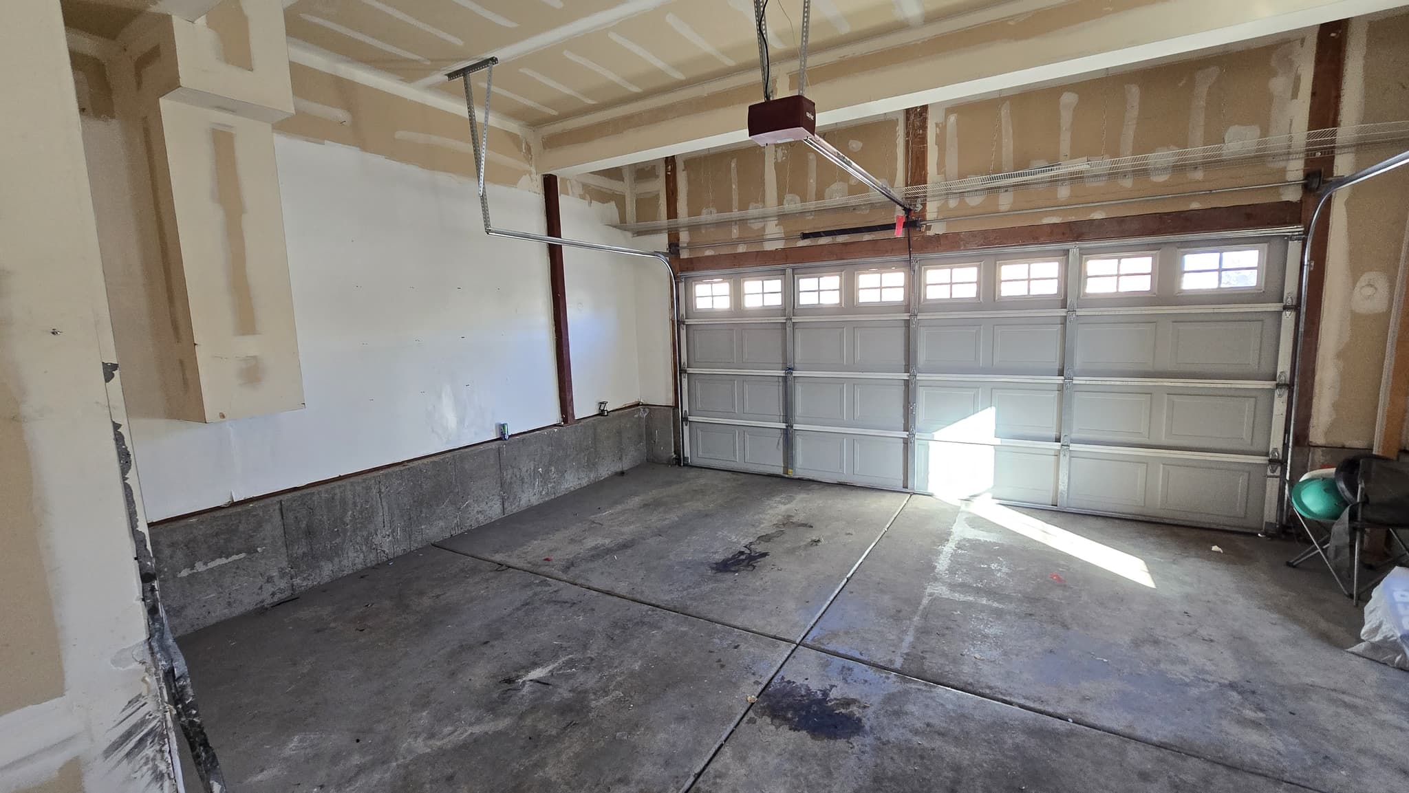 West Jordan House: 6792 W Callery Ln