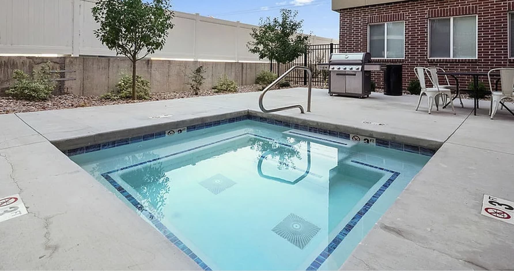 Clearfield Apartment: 530 S State St