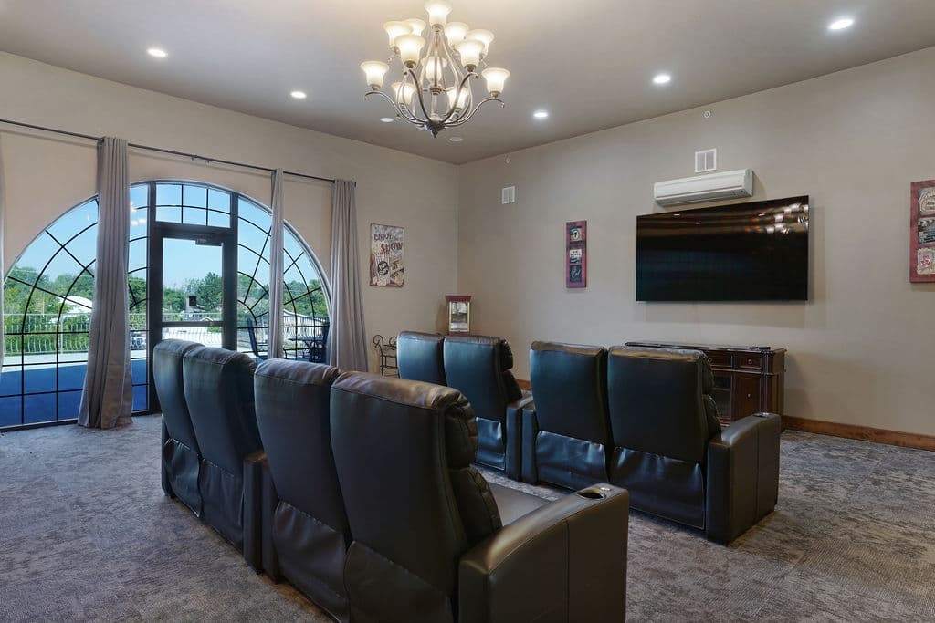 Ammon Apartment: 2475 S Ammon Rd