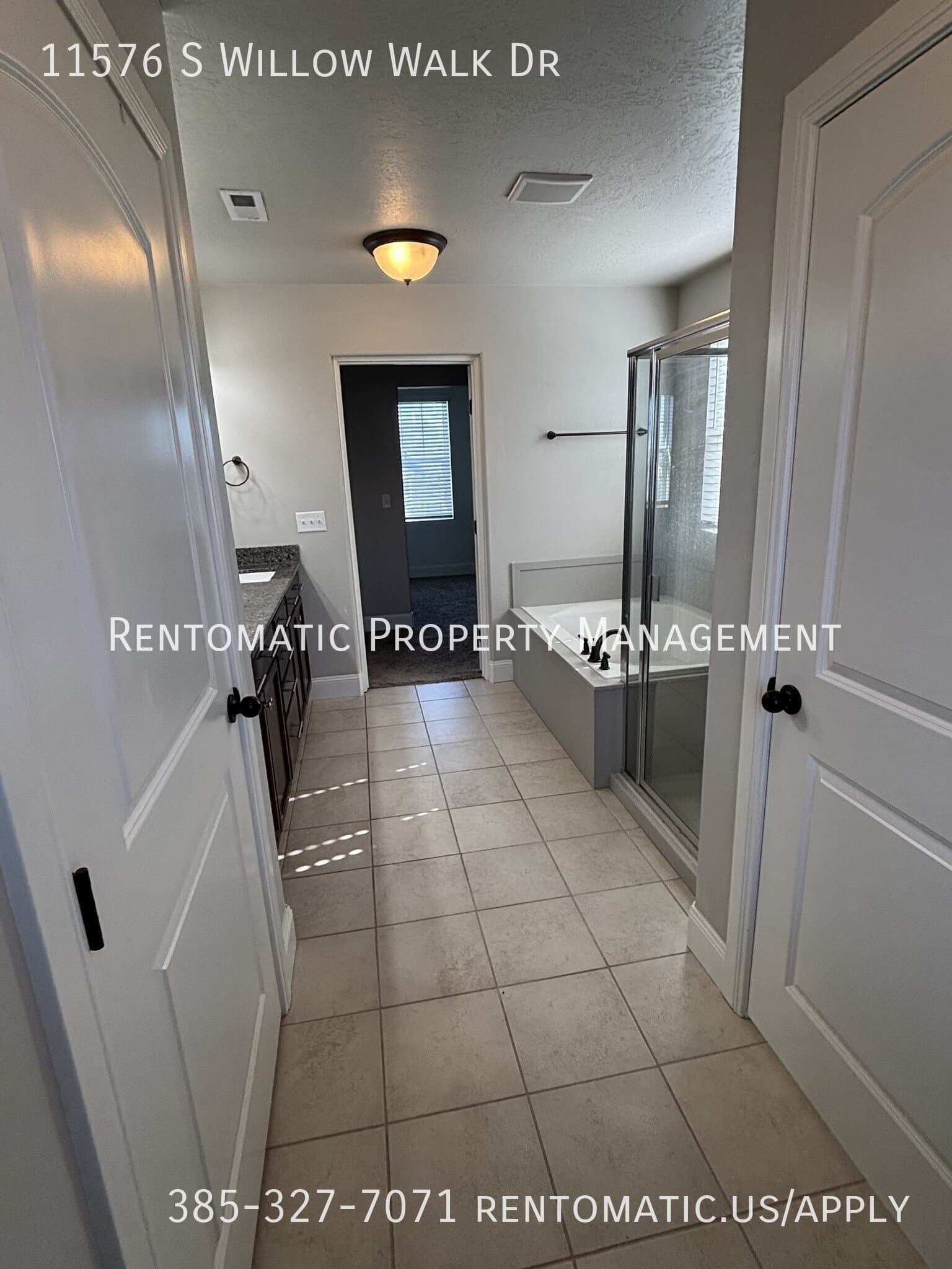South Jordan House: 11576 S Willow Walk Dr