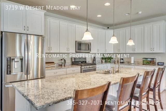 South Jordan House: 3719 W Desert Meadow Way