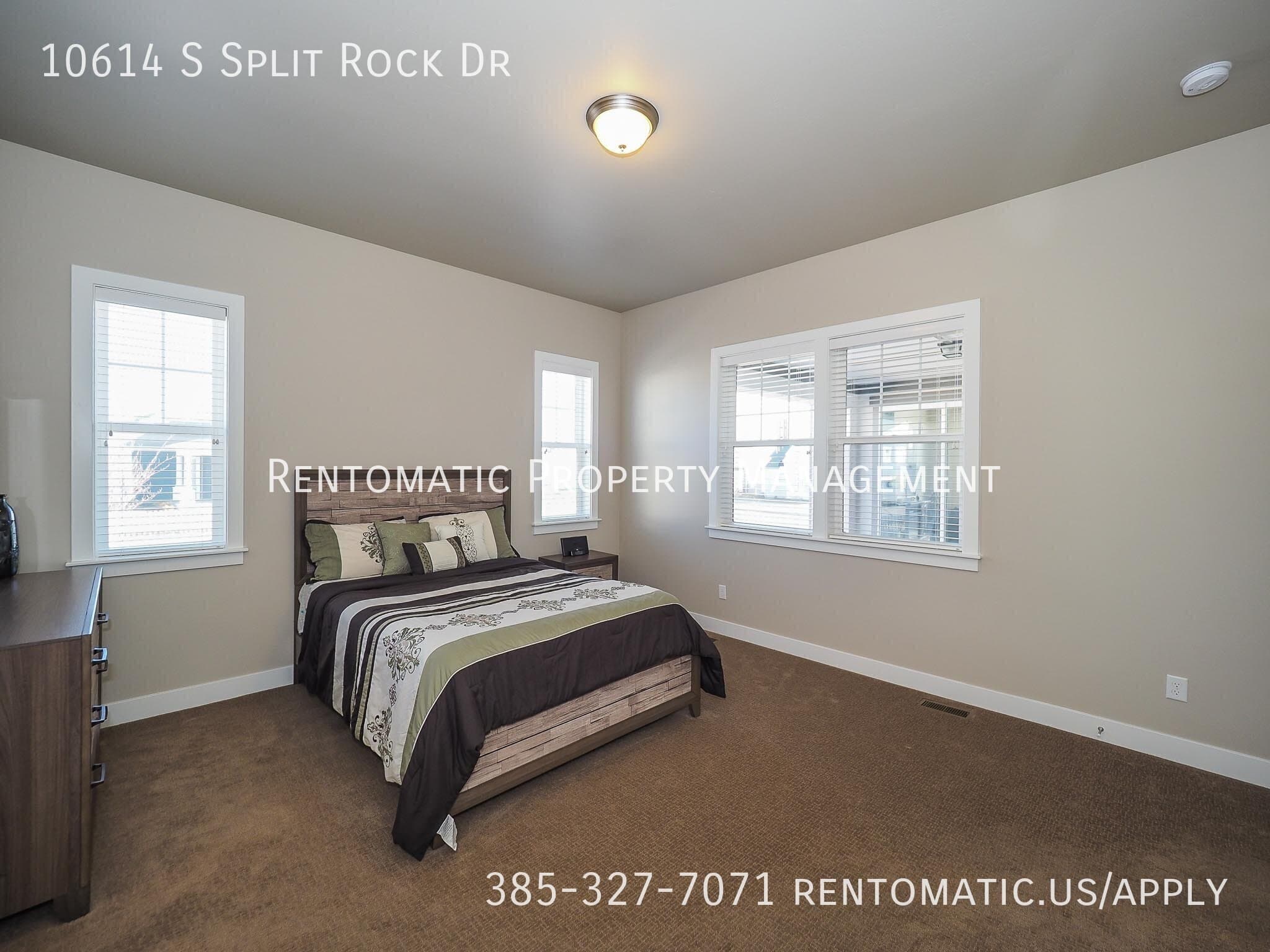 South Jordan House: 10614 S Split Rock Dr