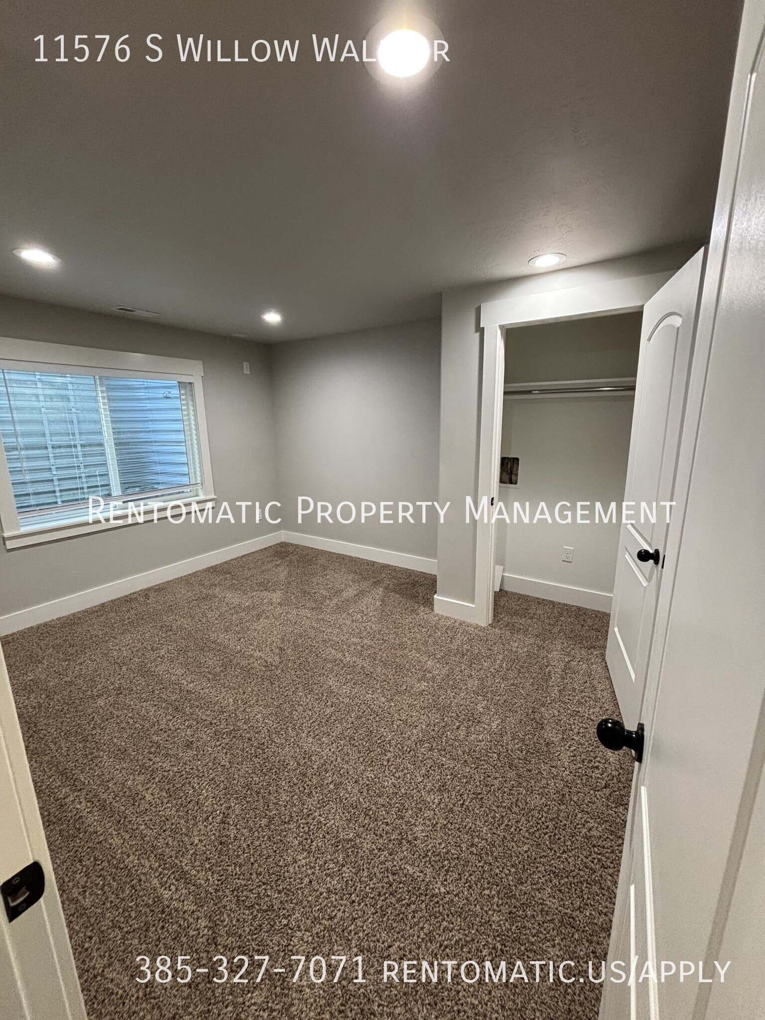 South Jordan House: 11576 S Willow Walk Dr