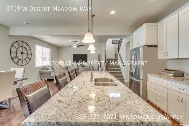 South Jordan House: 3719 W Desert Meadow Way